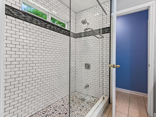 1737 Silverwood Drive, Tallahassee, FL 32301
