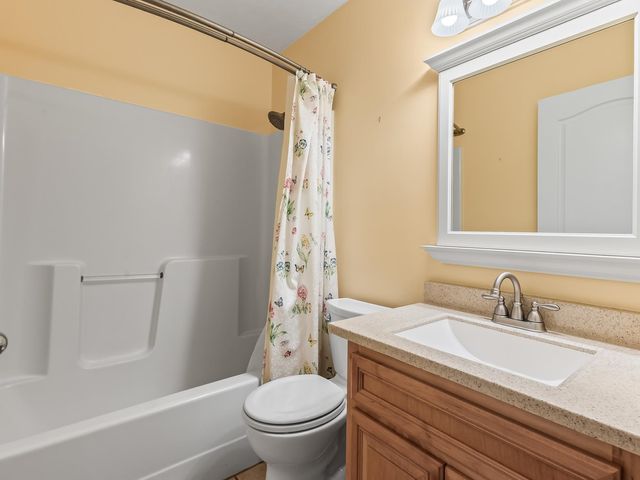 1737 Silverwood Drive, Tallahassee, FL 32301