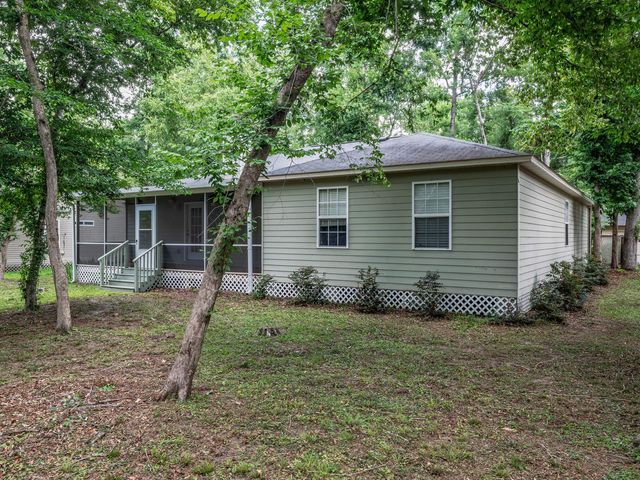 1737 Silverwood Drive, Tallahassee, FL 32301