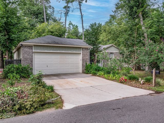 1737 Silverwood Drive, Tallahassee, FL 32301