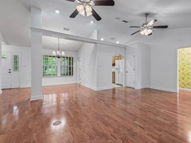 1737 Silverwood Drive, Tallahassee, FL 32301