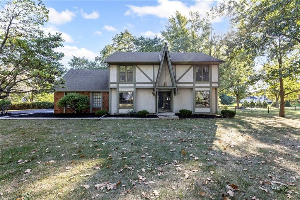 11801 W 149th Street, Olathe, KS 66062