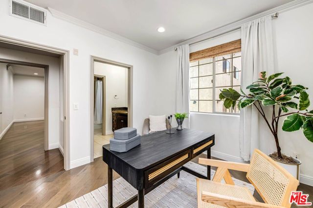 4805 Bellflower Avenue 104, Los Angeles, CA 91601
