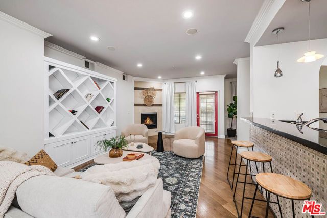 4805 Bellflower Avenue 104, Los Angeles, CA 91601