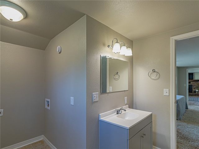 20045 County Road 502 Road, Colcord, OK 74338