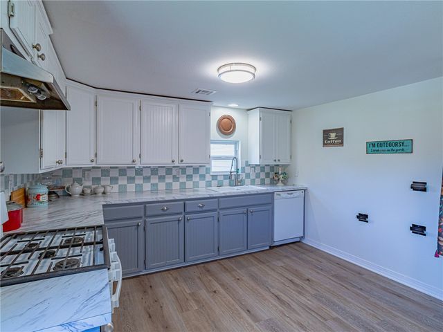 20045 County Road 502 Road, Colcord, OK 74338
