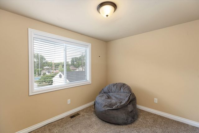 342 N Marias Avenue, Clawson, MI 48017