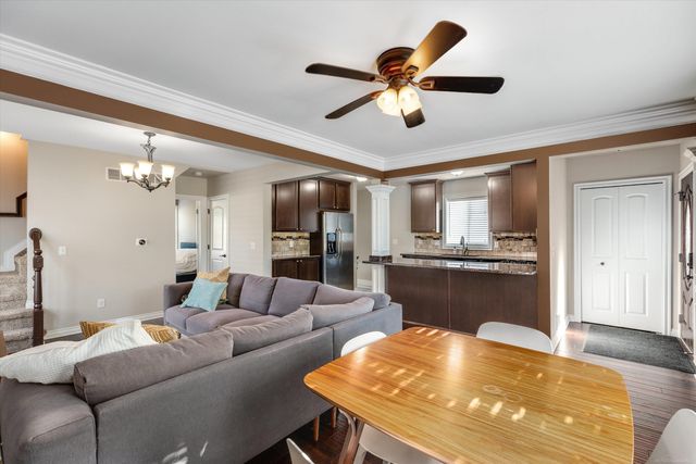 342 N Marias Avenue, Clawson, MI 48017