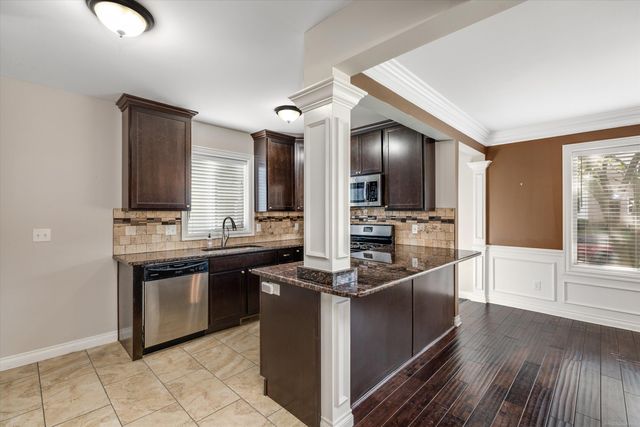 342 N Marias Avenue, Clawson, MI 48017