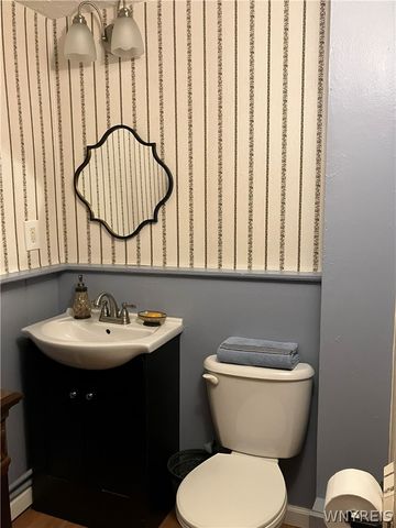 207 Coolidge Road, Irondequoit, NY 14622