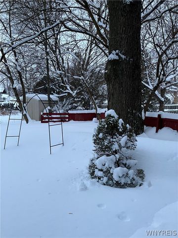 207 Coolidge Road, Irondequoit, NY 14622