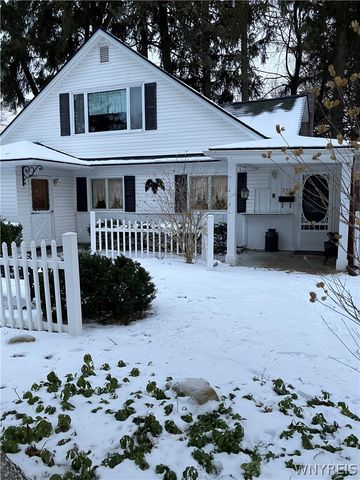 207 Coolidge Road, Irondequoit, NY 14622