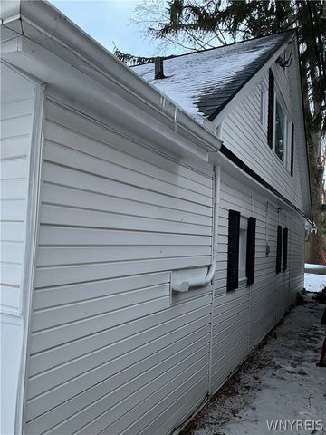 207 Coolidge Road, Irondequoit, NY 14622