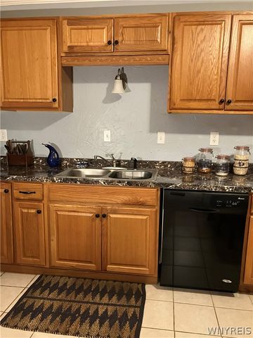 207 Coolidge Road, Irondequoit, NY 14622