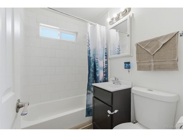 1257 Macon, Aurora, CO 80010