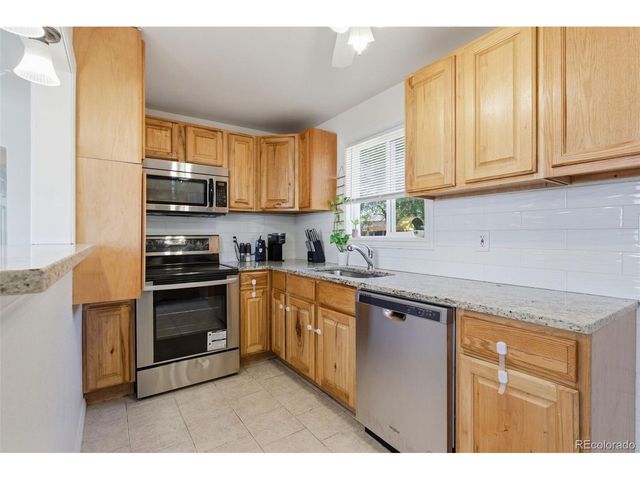 1257 Macon, Aurora, CO 80010