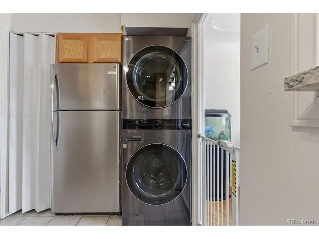 1257 Macon, Aurora, CO 80010
