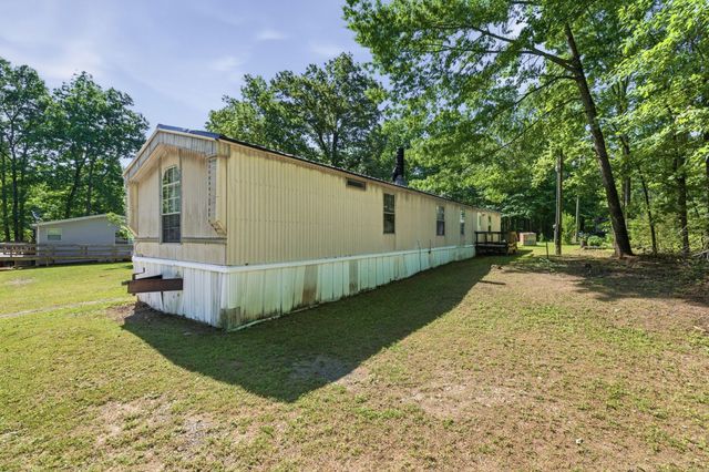 104 Enfield Dr, Beechgrove, TN 37018