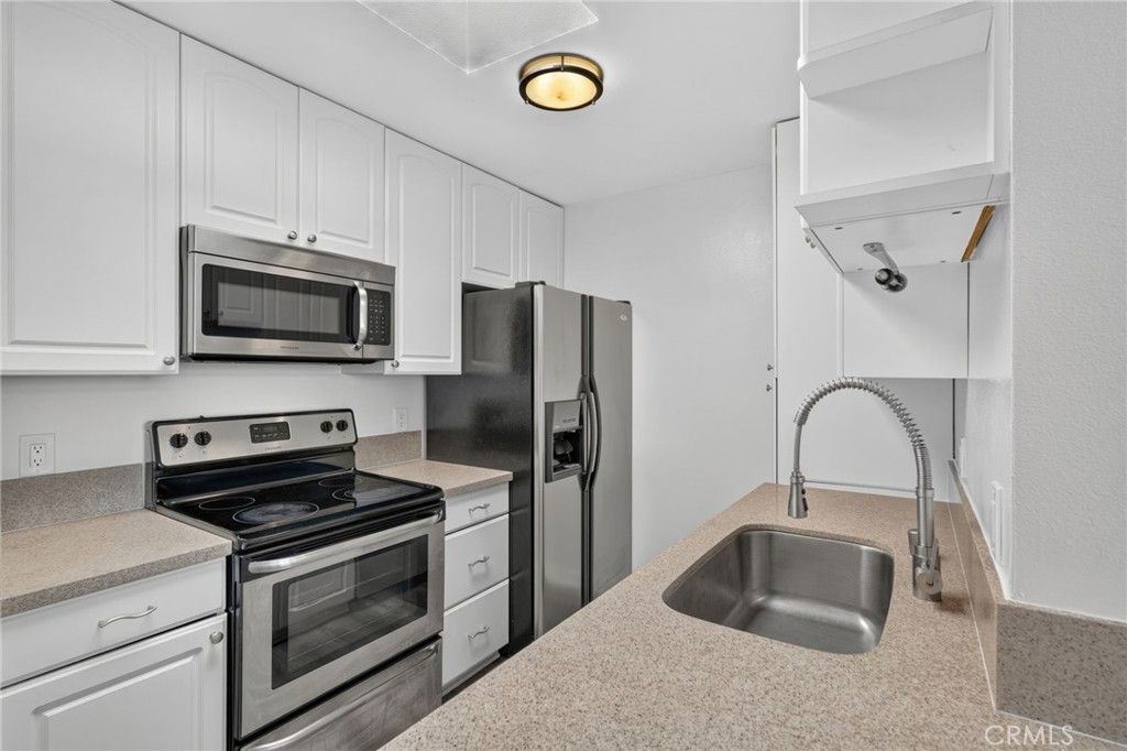 3961 Via Marisol 301, Los Angeles, CA 90042 — photo 5