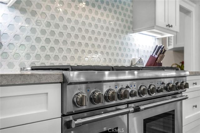 28060 Santona Drive, Rancho Palos Verdes, CA 90275