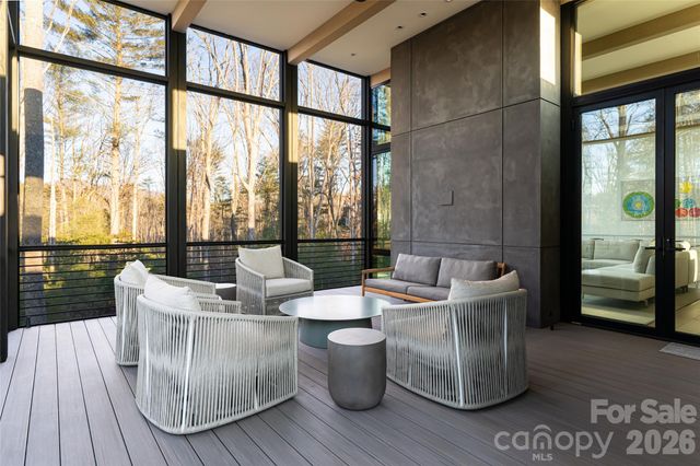 221 Fern Grove Court, Asheville, NC 28803