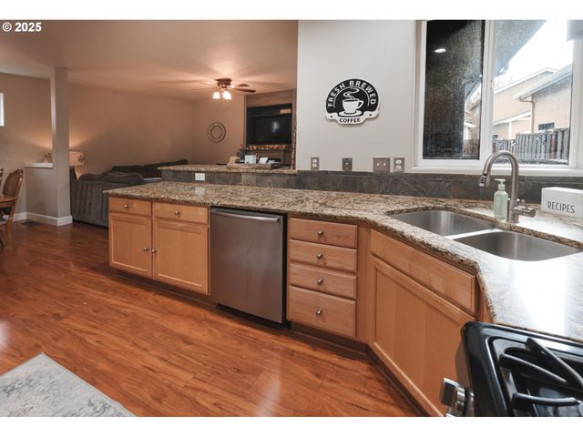 5509 Ne 44TH St, Vancouver, WA 98661