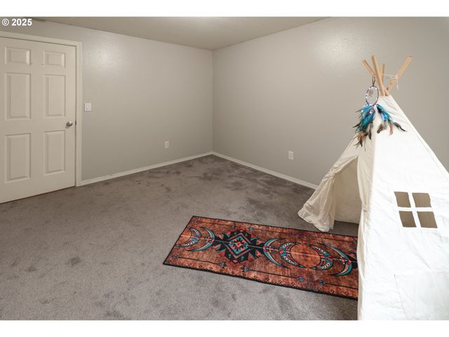 5509 Ne 44TH St, Vancouver, WA 98661