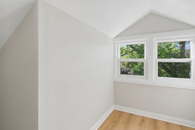 4533 N Karlov Avenue, Chicago, IL 60630