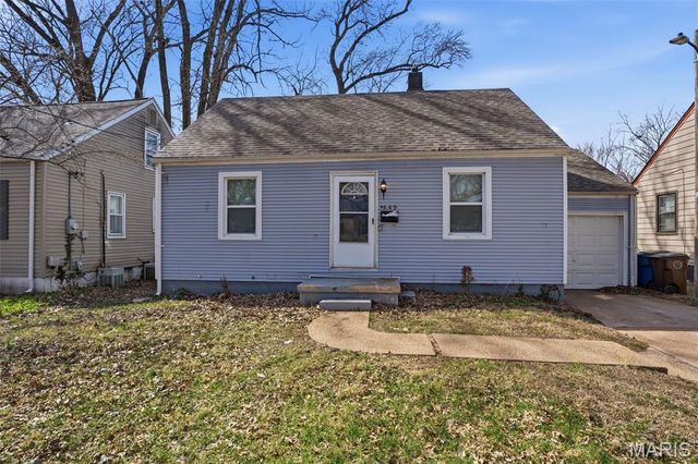 449 S Dade Avenue, St Louis, MO 63135