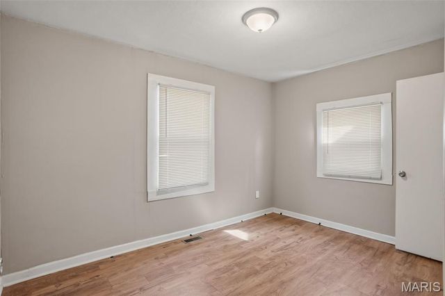 449 S Dade Avenue, St Louis, MO 63135