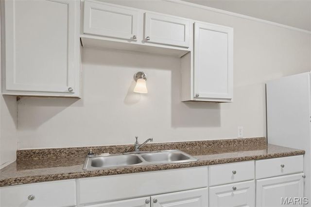 449 S Dade Avenue, St Louis, MO 63135