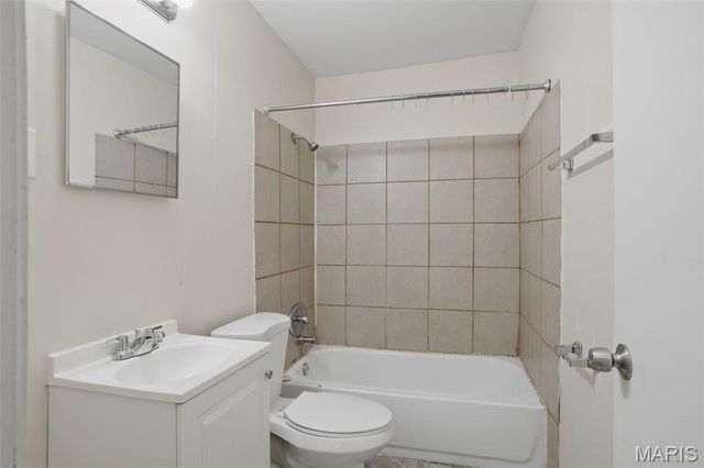 449 S Dade Avenue, St Louis, MO 63135