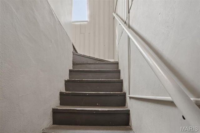 449 S Dade Avenue, St Louis, MO 63135