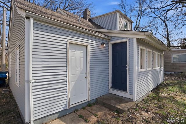 449 S Dade Avenue, St Louis, MO 63135