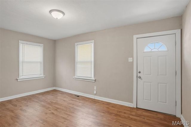 449 S Dade Avenue, St Louis, MO 63135