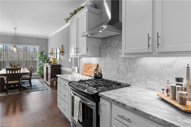7623 Monty Drive, Kernersville, NC 27284