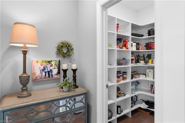 7623 Monty Drive, Kernersville, NC 27284