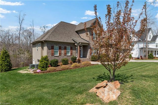 7623 Monty Drive, Kernersville, NC 27284