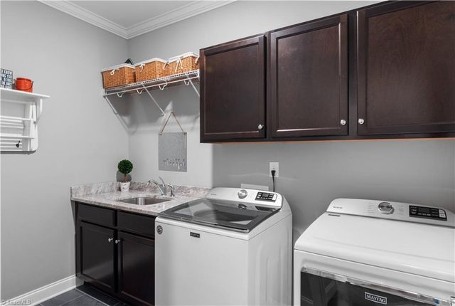 7623 Monty Drive, Kernersville, NC 27284