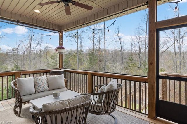 7623 Monty Drive, Kernersville, NC 27284