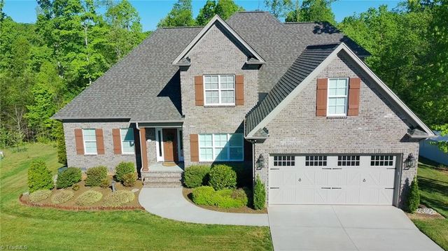 7623 Monty Drive, Kernersville, NC 27284