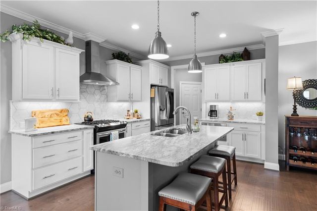 7623 Monty Drive, Kernersville, NC 27284