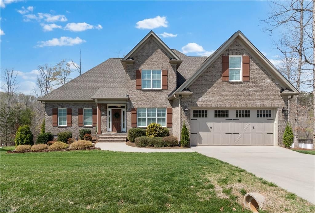 7623 Monty Drive, Kernersville, NC 27284