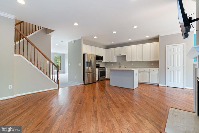 20804 MIRANDA FALLS SQ, Sterling, VA 20165