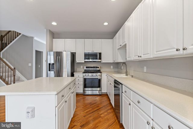 20804 MIRANDA FALLS SQ, Sterling, VA 20165