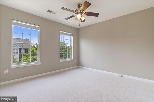 20804 MIRANDA FALLS SQ, Sterling, VA 20165
