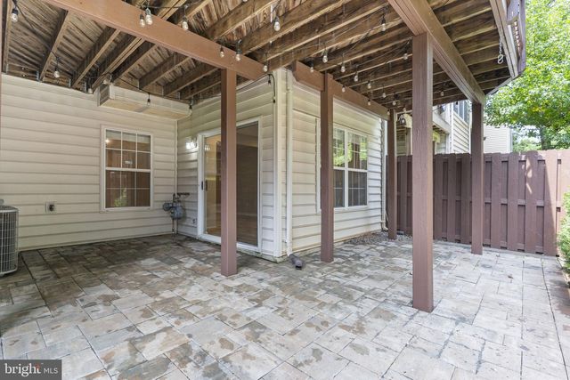 20804 MIRANDA FALLS SQ, Sterling, VA 20165