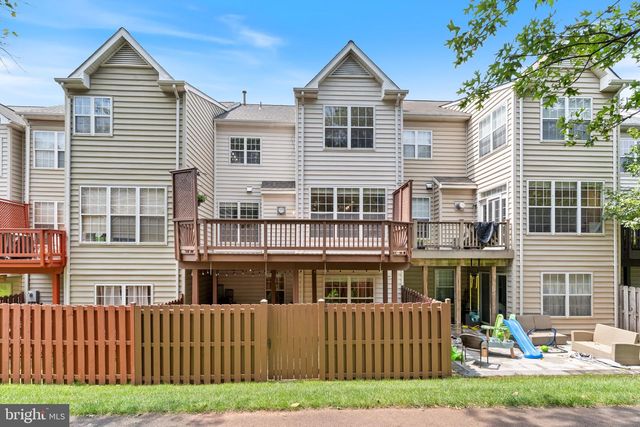 20804 MIRANDA FALLS SQ, Sterling, VA 20165