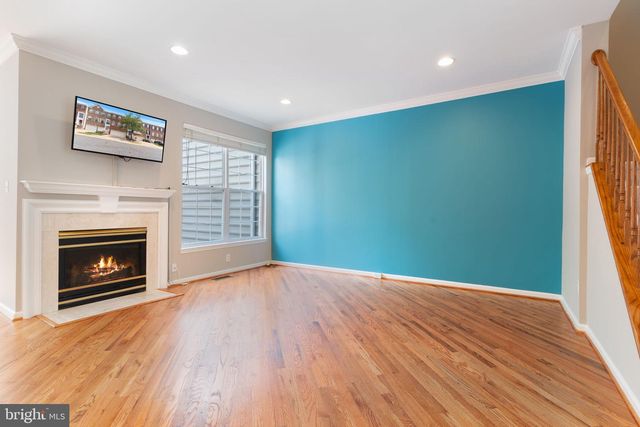 20804 MIRANDA FALLS SQ, Sterling, VA 20165