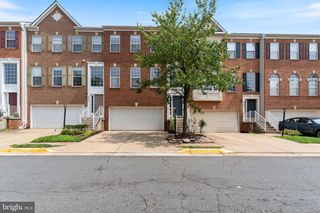 20804 MIRANDA FALLS SQ, Sterling, VA 20165